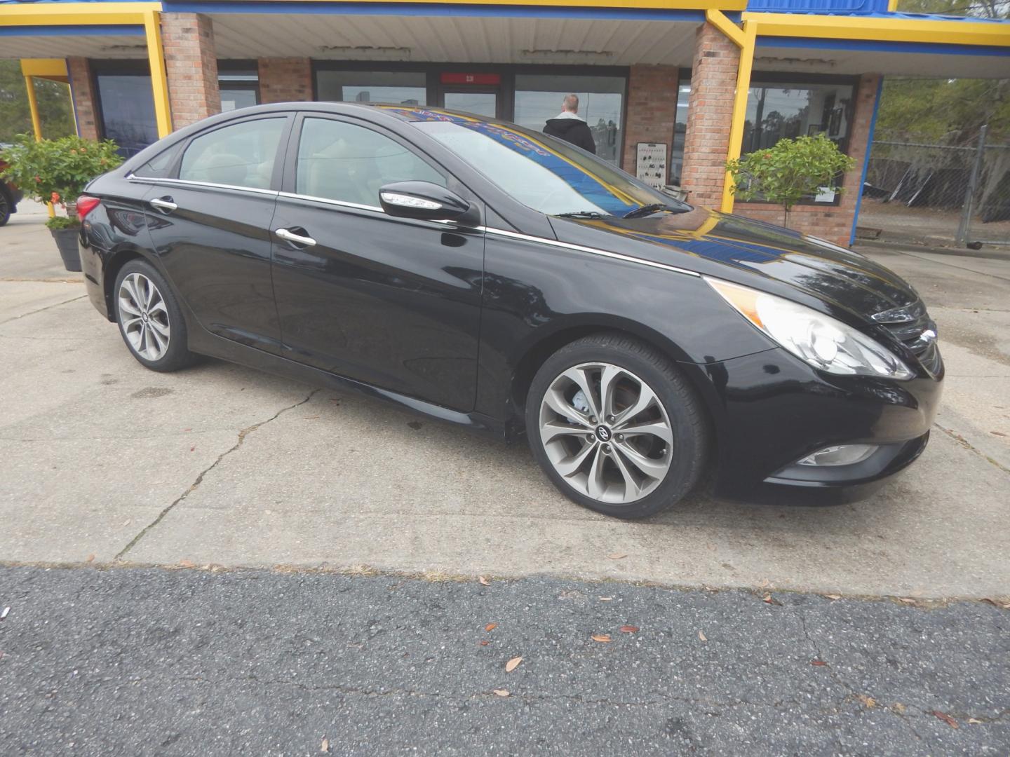 2014 Black /Tan Leather Hyundai Sonata Limited (5NPEC4AB2EH) with an 2.0L Turbo engine, Automatic transmission, located at 3120 W Tennessee St, Tallahassee, FL, 32304-1002, (850) 575-6702, 30.458841, -84.349648 - Used Car Supermarket is proud to present you with this loaded immaculate 2014 Hyundai Sonata Limited 2.0 Turbo with leather, Navigation, sunroof and low miles. Used Car Supermarket prides itself in offering you the finest pre-owned vehicle in Tallahassee. Used Car Supermarket has been locally family - Photo#0